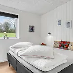 3 Bedroom Awesome In * Обенро