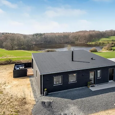Holiday home Amazing In With House Sea View