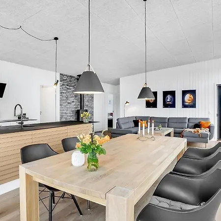 3 Bedroom Awesome In Feriehus *