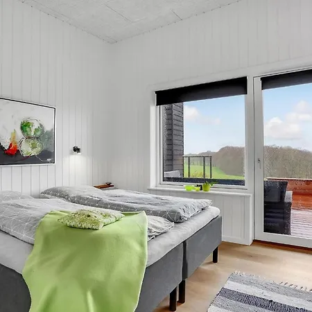 Feriehus 3 Bedroom Awesome In