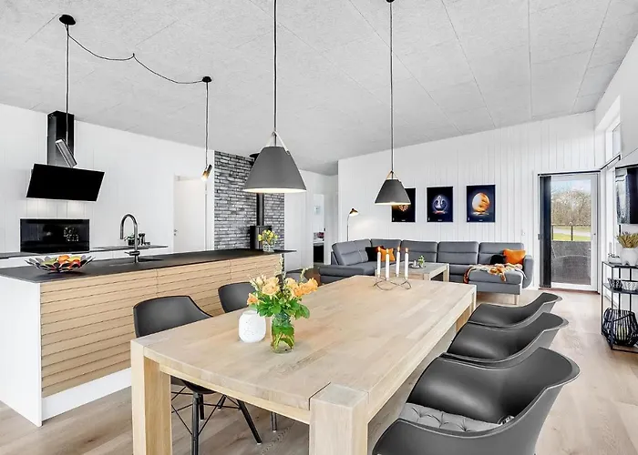 3 Bedroom Awesome In Feriehus *