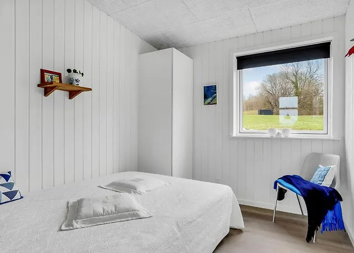 3 Bedroom Awesome In