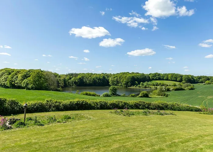 Σπίτι διακοπών 3 Bedroom Awesome In *