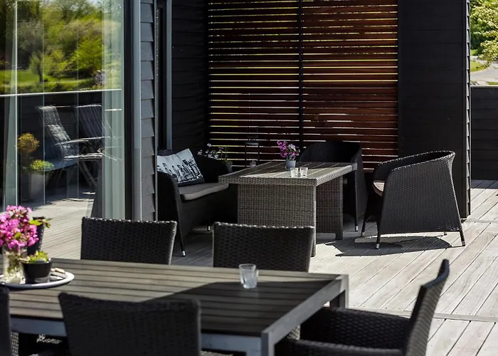 3 Bedroom Awesome In *